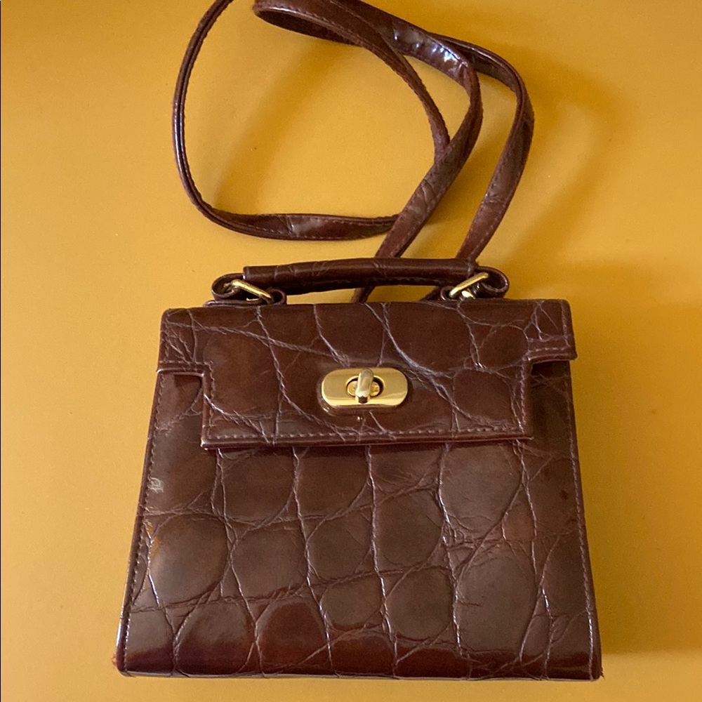 Elegant Brown Handbag
